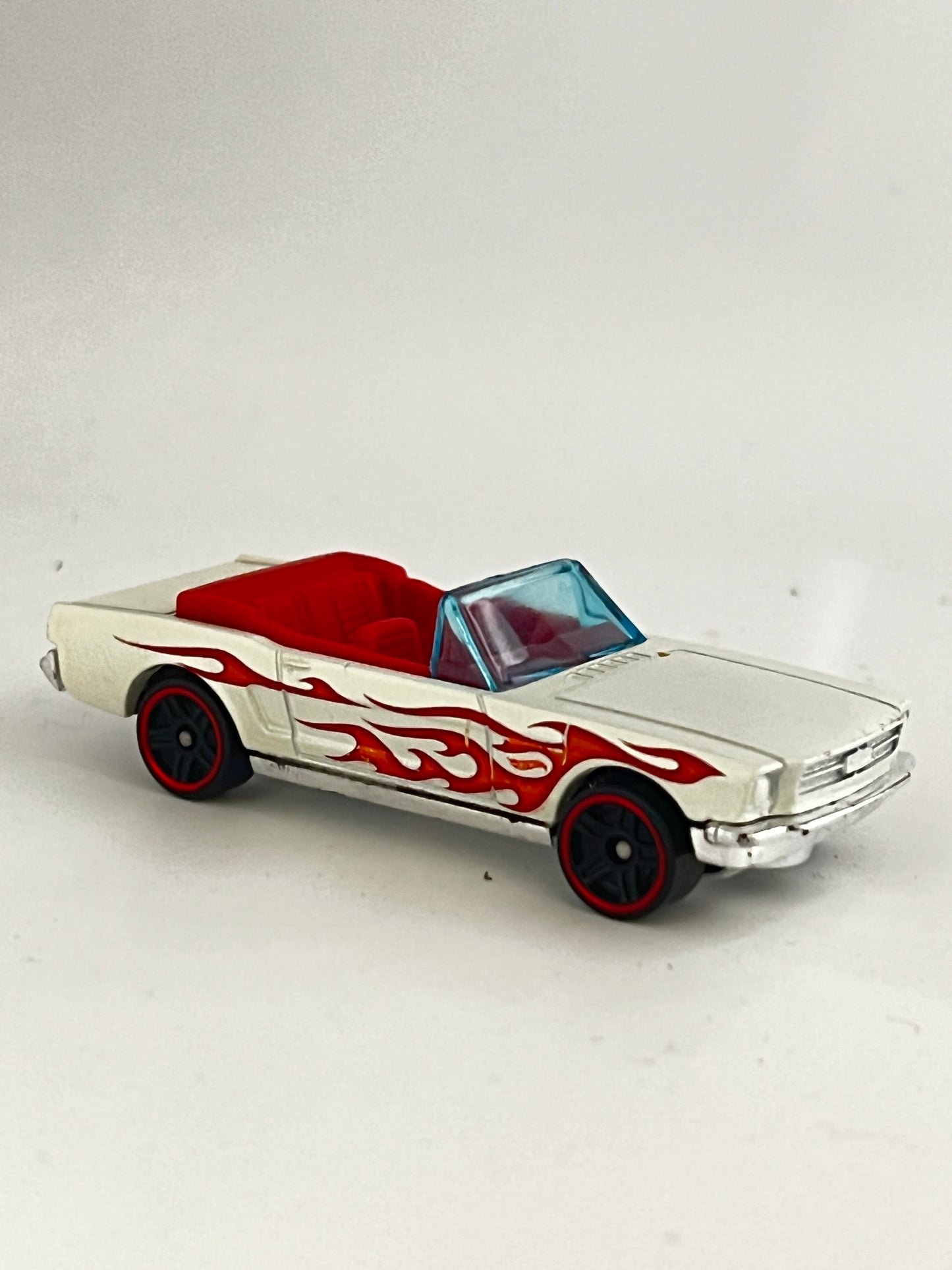 UNCARDED - 65 MUSTANG CONVERTIBLE