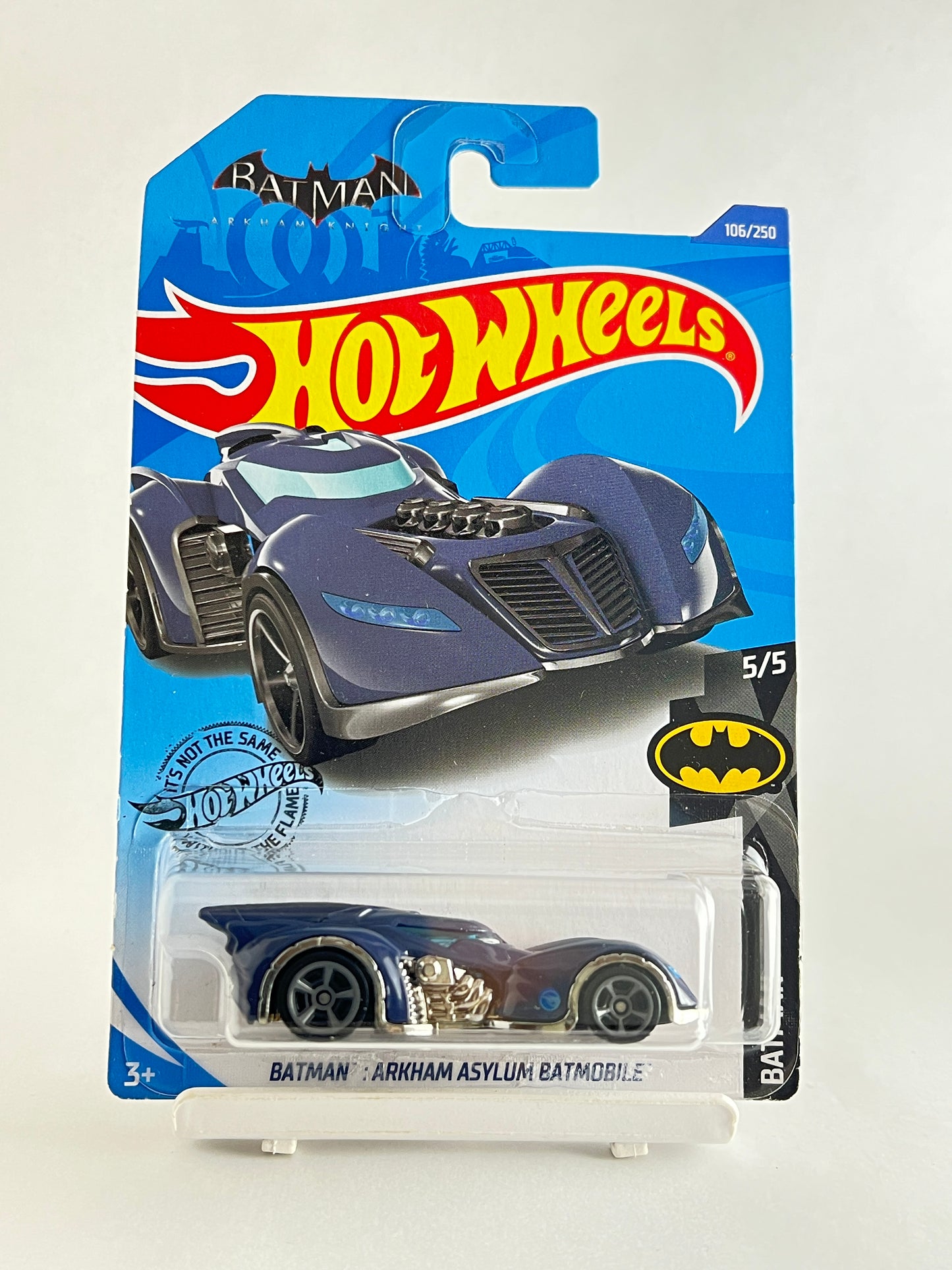 TREASURE HUNT - BATMAN - ARKHAM ASYLUM BATMOBILE